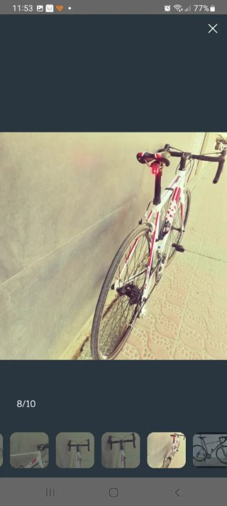 Bicicleta de carretera Giant Blanca