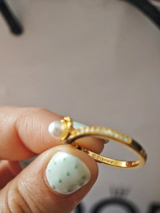 Anillo Pandora Disney Ariel Perla Dorado
