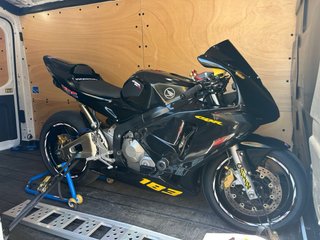 Honda CBR 600RR Negra