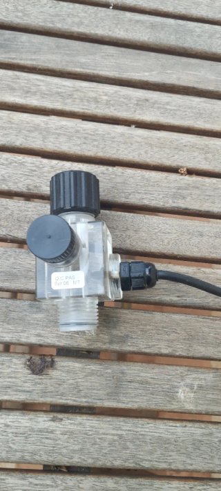 Sensor de flujo transparente SEFL para bomba dosif