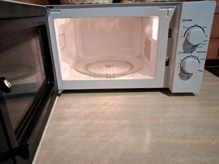 Microondas Saivod 20L