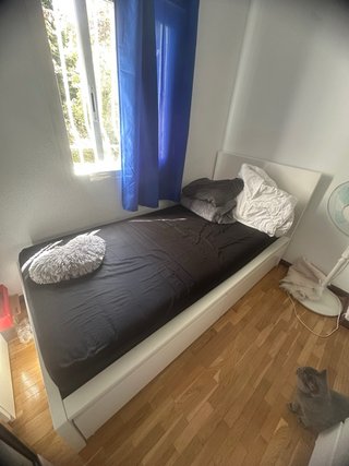 Cama de una plaza con cajones IKEA