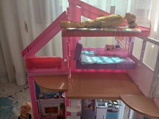 Set Juguetes Barbie Casa, Coche,  y Muñecas