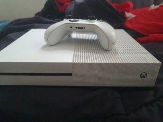 Xbox One S 500GB + 1 Controller e Cavi