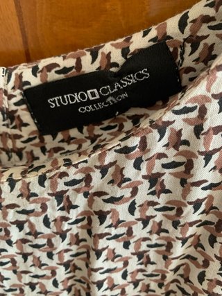 Vestido Studio Classics beige y marrón