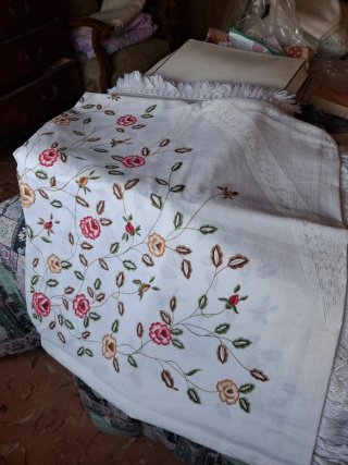 Lote de manteles de tela blancos