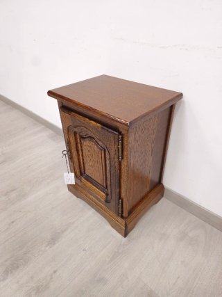 Cómoda Rústica de Roble