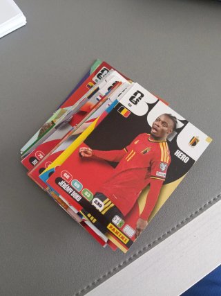 Lote 24 Cromos Adrenalyn Mundial 2026 / individual