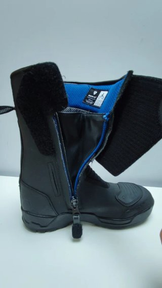 Botas Revit Trail H2O