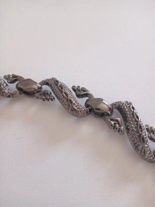 Pulsera Dragón Negra y Plateada