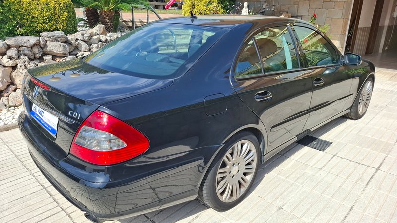 Mercedes-Benz Clase E E 220 CDI Avantgarde 4p (W211) 2008, foto 6