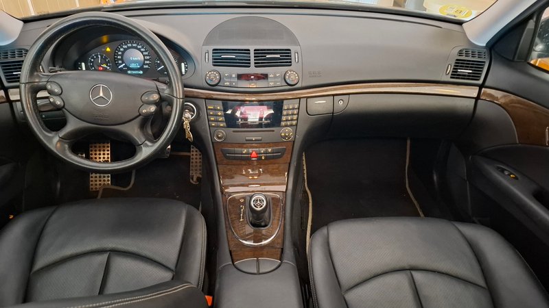 Mercedes-Benz Clase E E 220 CDI Avantgarde 4p (W211) 2008, foto 12