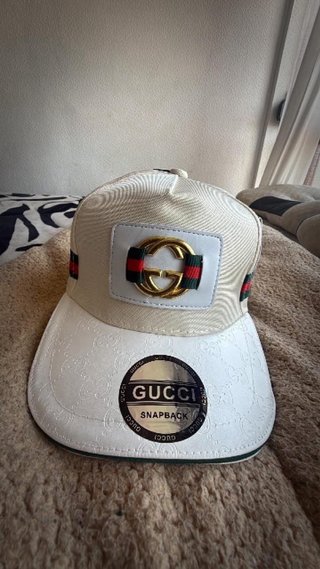 Gorra LA Flores Bordadas Perlas Beige