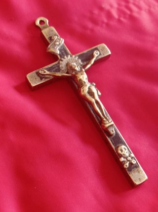 Cruz pectoral antigua francesa