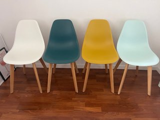 Mesa Comedor Nórdica + 4 Sillas