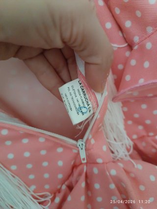 Traje de flamenca rosa con lunares