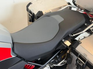 BMW F 900 GS ADVENTURE AÑO2025 1900KM