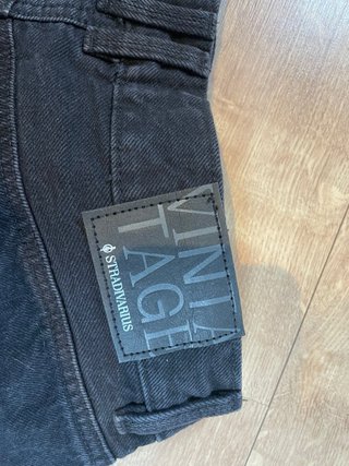Shorts vaqueros negros desgastados
