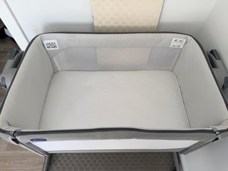 Cuna Chicco Next2Me Magic + Extras
