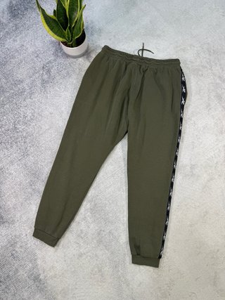 Pantalón chándal Reebok verde militar