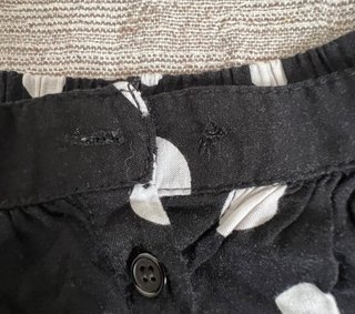 Falda corta lunares negra y blanca