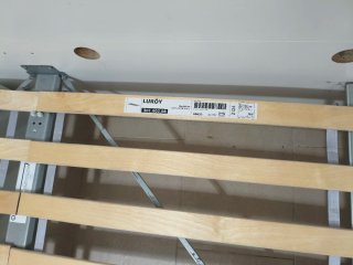 Cama Ikea con colchón y cajoneras