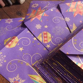 Sobres festivos morados hechos a mano
