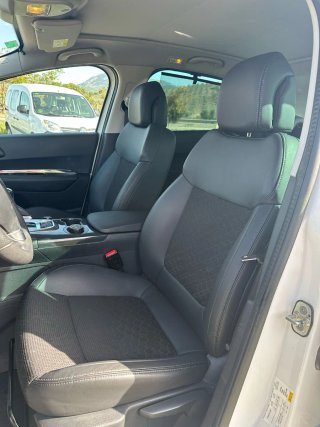 Peugeot 3008 1.6 hdi GARANTÍA