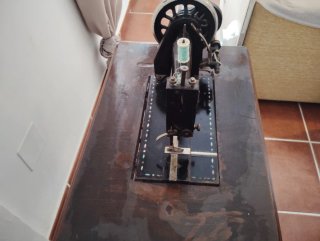 Máquina de coser Regina Hugo Hengstenberg