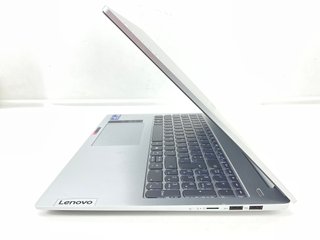 Portátil Lenovo Gris Plata