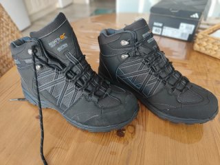 Botas de montaña Regatta impermeables