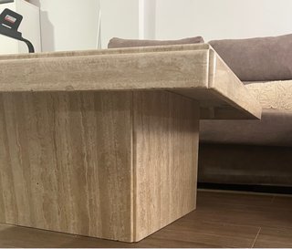 Mesa de centro de piedra