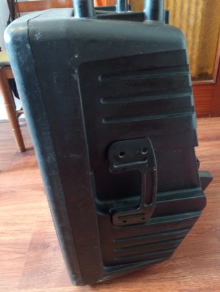 Behringer Ultrawave B300 Altavoz (leer) altavoz