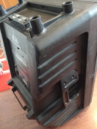 Behringer Ultrawave B300 Altavoz (leer) altavoz