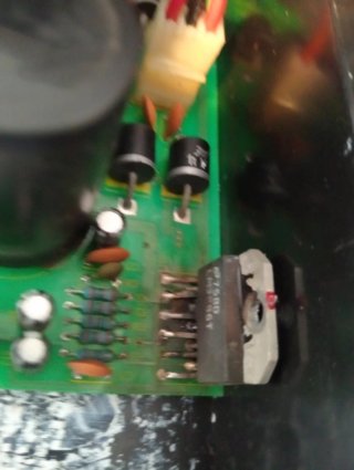 Behringer Ultrawave B300 Altavoz (leer) altavoz