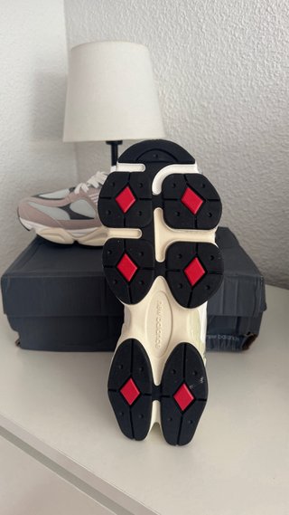 Zapatillas New Balance 9060 Talla 43