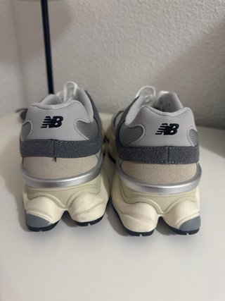 Zapatillas New Balance 9060 Talla 43