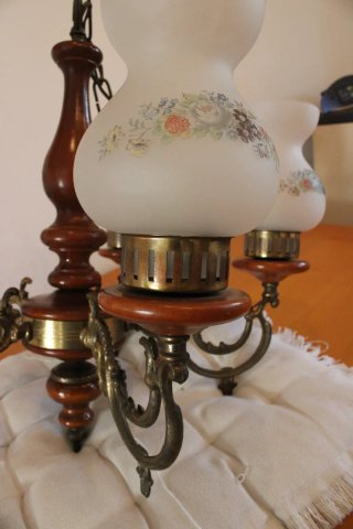 Lampadario d'epoca nuovo