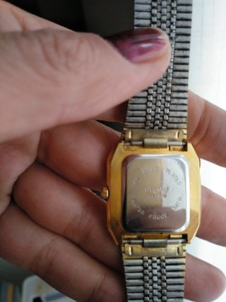 Reloj chapado oro