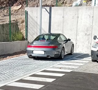 Porsche 911 carrera 4S Tiptronic S 2002