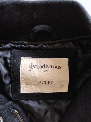 Chaqueta Stradivarius Negra Talla S