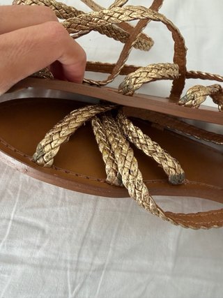 Sandalias bajas Arthur Sezane doradas y marrones