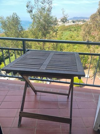 Mesa plegable de madera de exterior  70x70cm