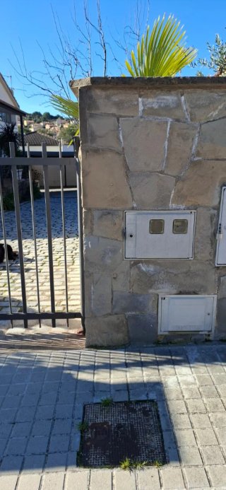 Se busca electricista