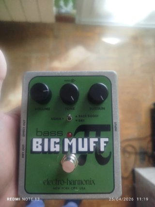 Electro-Harmonix Big Muff Bass