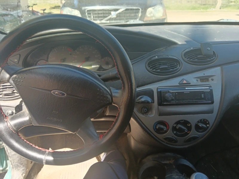 Ford Focus 2003 - foto 1