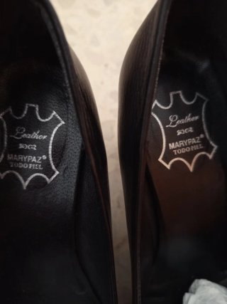 Zapatos de salón Marypaz piel negros