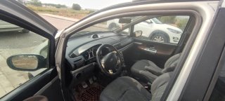 Ford Galaxy 2001