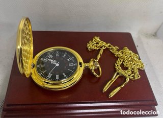 Reloj de bolsillo plateado