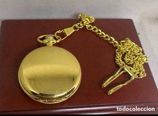 Reloj de bolsillo plateado